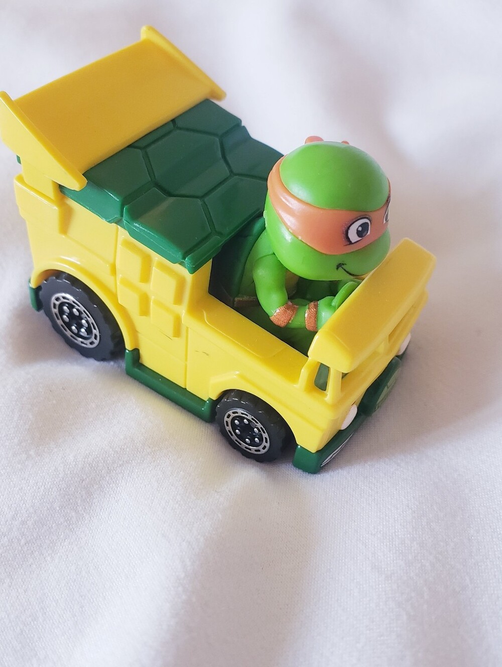 Hot Wheels RacerVerse Michelangelo Party Wagon Die-Cast Car